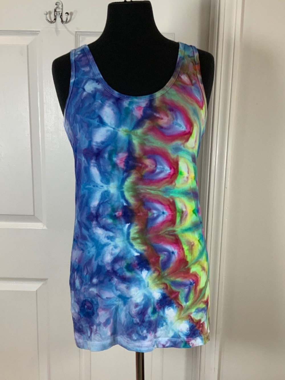 Hand Dyed Tie Dye No Boundaries Sleeveless Rainbow Tank Top Size XL New